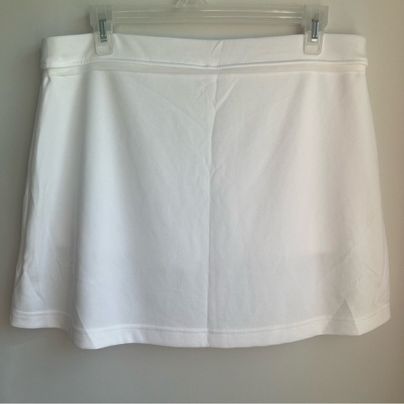 Reebok White Athletic Skort - Size Medium - Picture 5 of 6